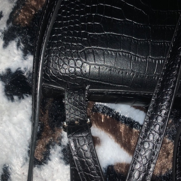 SOLD ON DEPOP - Picture 5 of 8